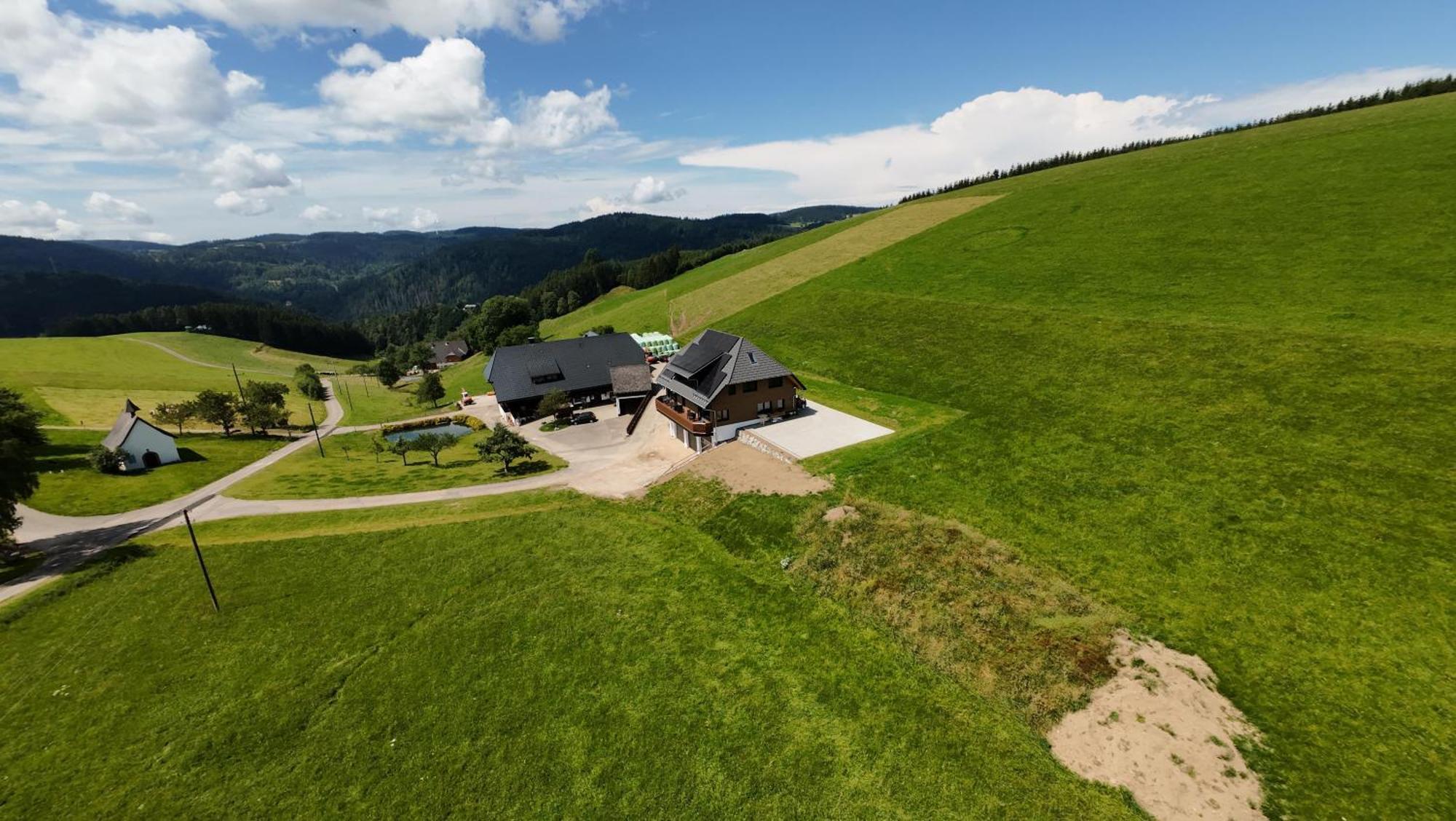 Kapellenhof Ferienwohnungen Triberg im Schwarzwald Exterior foto